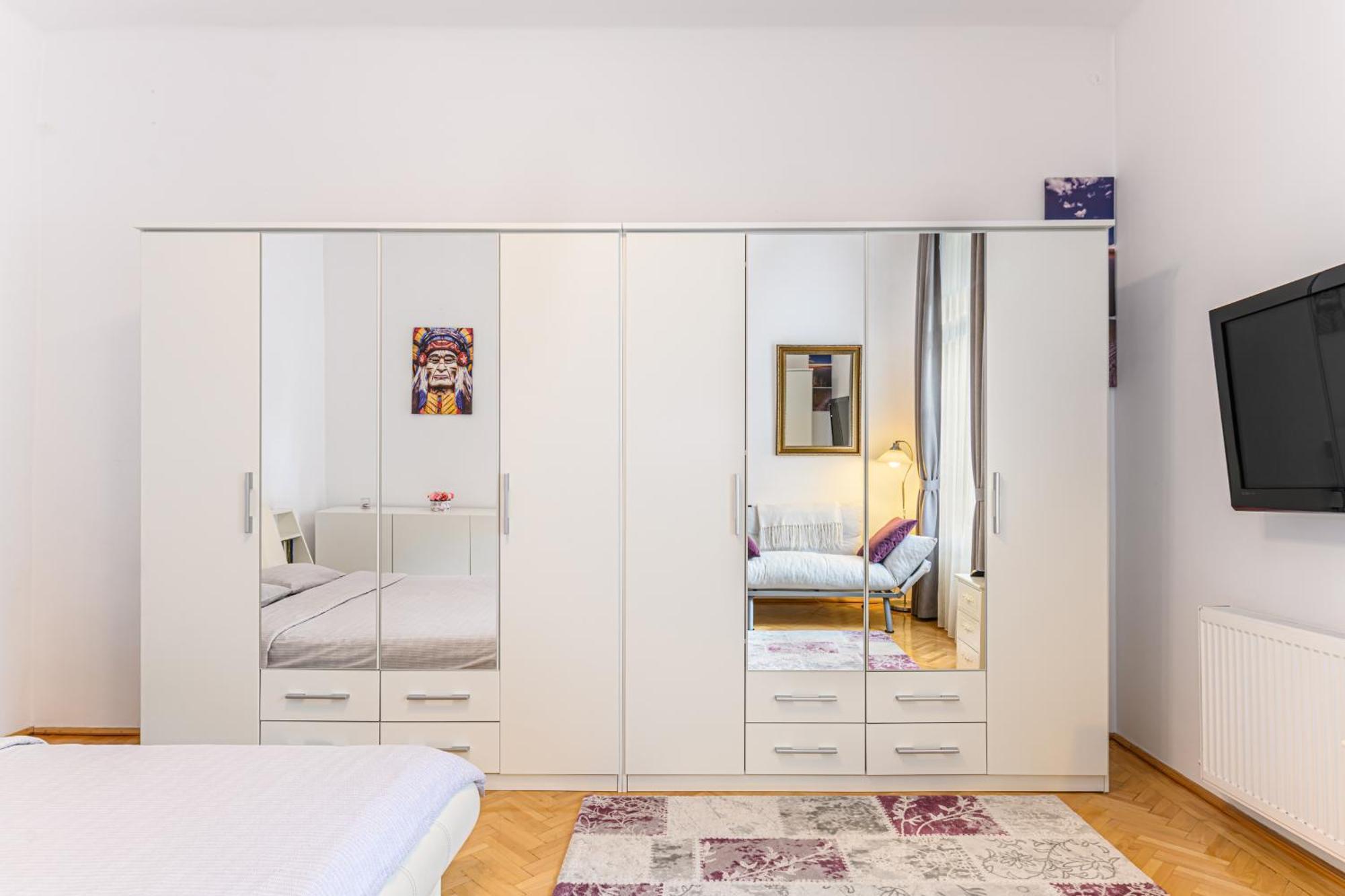 Apartament Brasov Centrul Vechi - 67Sqm - 2Min To Counsel Square Zewnętrze zdjęcie