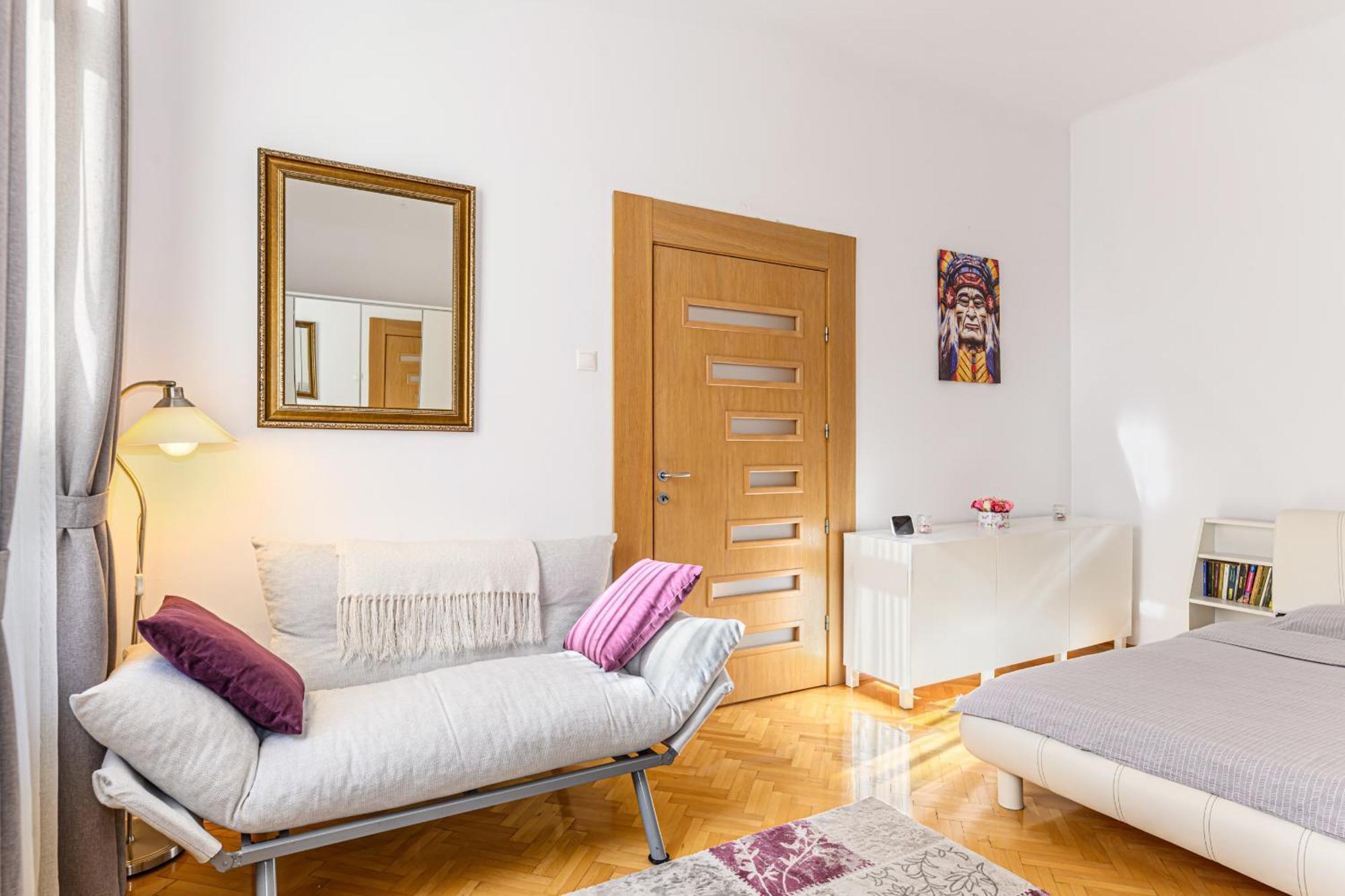 Apartament Brasov Centrul Vechi - 67Sqm - 2Min To Counsel Square Zewnętrze zdjęcie