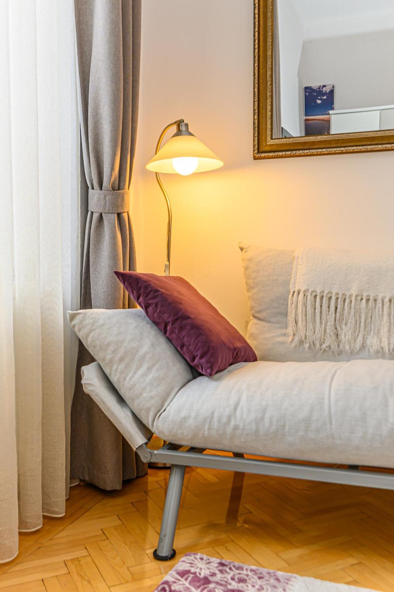 Apartament Brasov Centrul Vechi - 67Sqm - 2Min To Counsel Square Zewnętrze zdjęcie