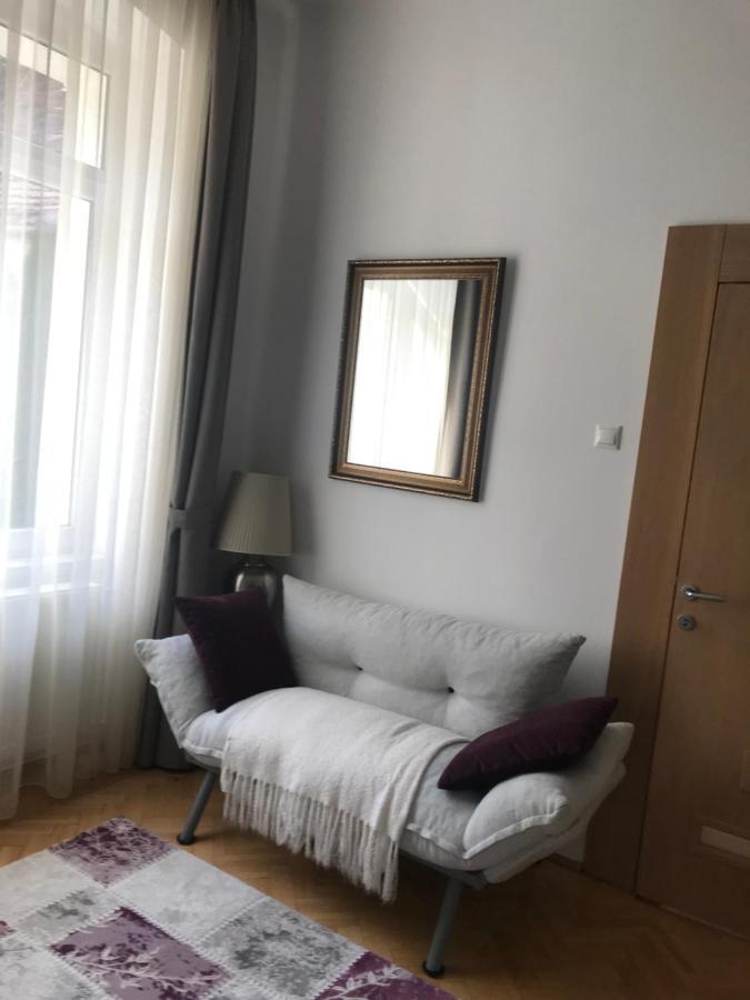 Apartament Brasov Centrul Vechi - 67Sqm - 2Min To Counsel Square Zewnętrze zdjęcie